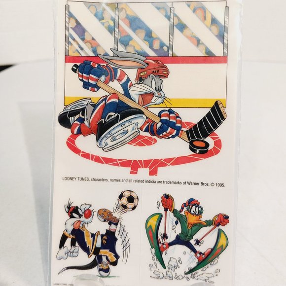 Vtg 1995 Looney Tunes Cartoony Window Decals- 2 packs -new old stock - Picture 2 of 4